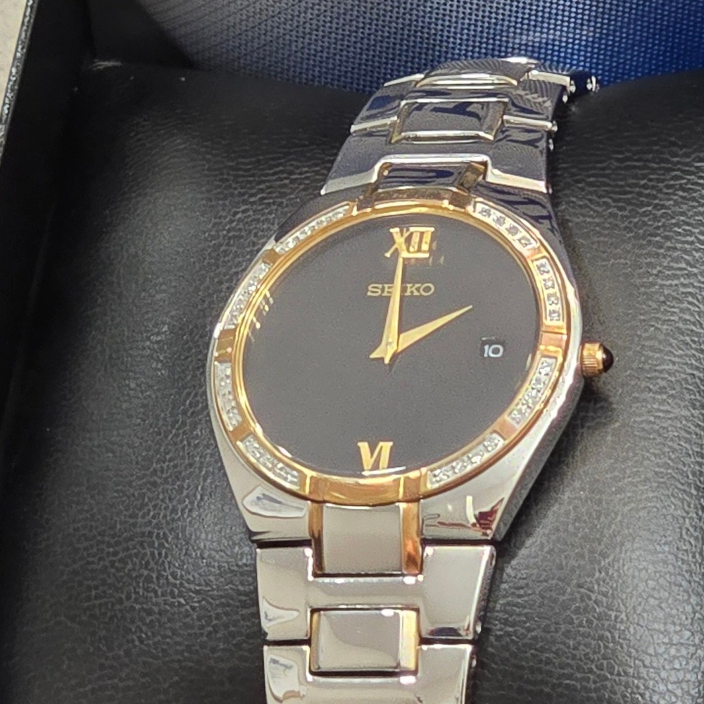 Seiko Women's Two Tone Watch Black Dial Crystal Bezel‎ Date Stainless Steel NWOT